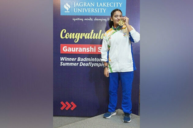 Jagran Lakecity University felicitates Bhopal Girl on winning badminton team gold at deaflympics in Brazil