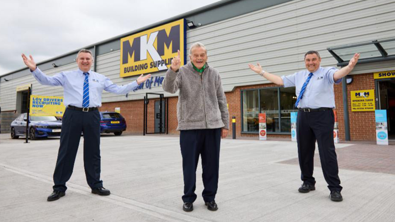 Umpire Dickie Bird officially opens MKM Barnsley