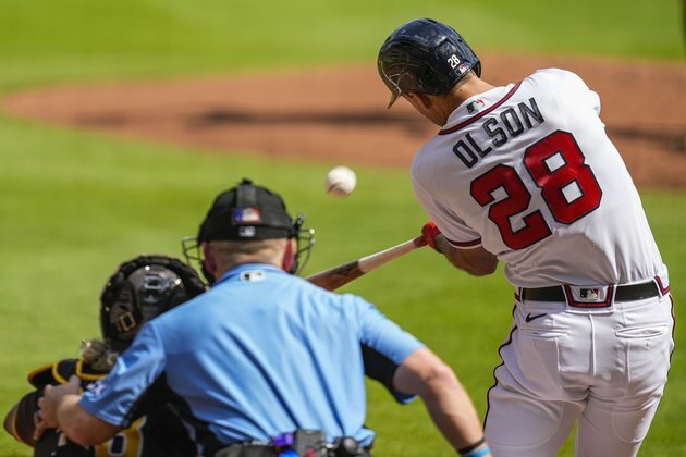 Marcell Ozuna, Austin Riley help Braves rally past Padres