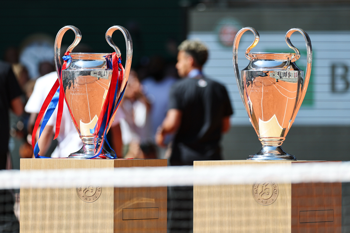 (SP)FRANCE-PARIS-FOOTBALL-PSG-CHAMPION'S LEAGUE TROPHY