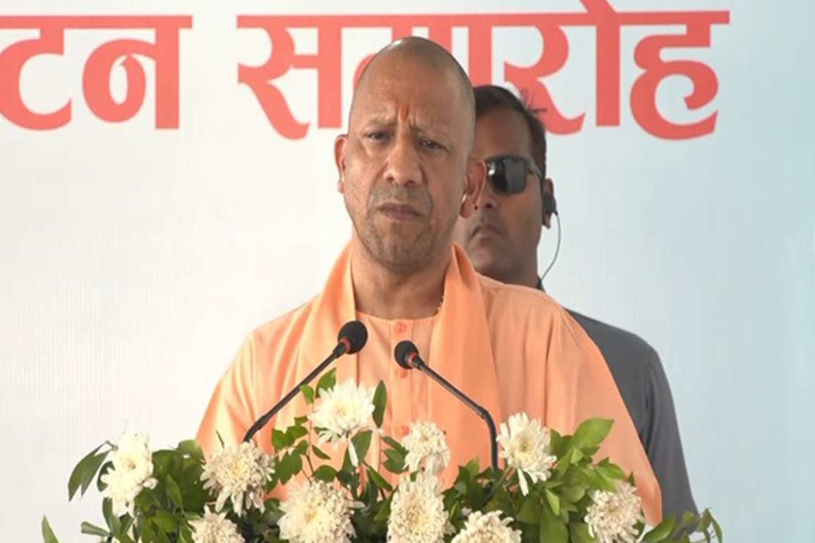 UP CM Yogi to lay foundation stone for night shelter in Gorakhpur tomorrow