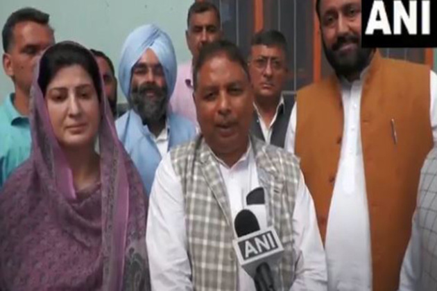 J-K BJP chief Sat Sharma meets families of cross-border shelling victims