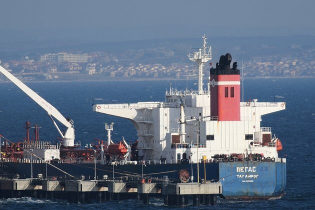 Greece Will Send Iranian Oil From Seized Ship to US, Police Say
