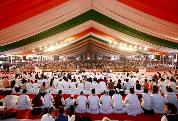 Congress party moves economic resolution at 85th Plenary in Raipur