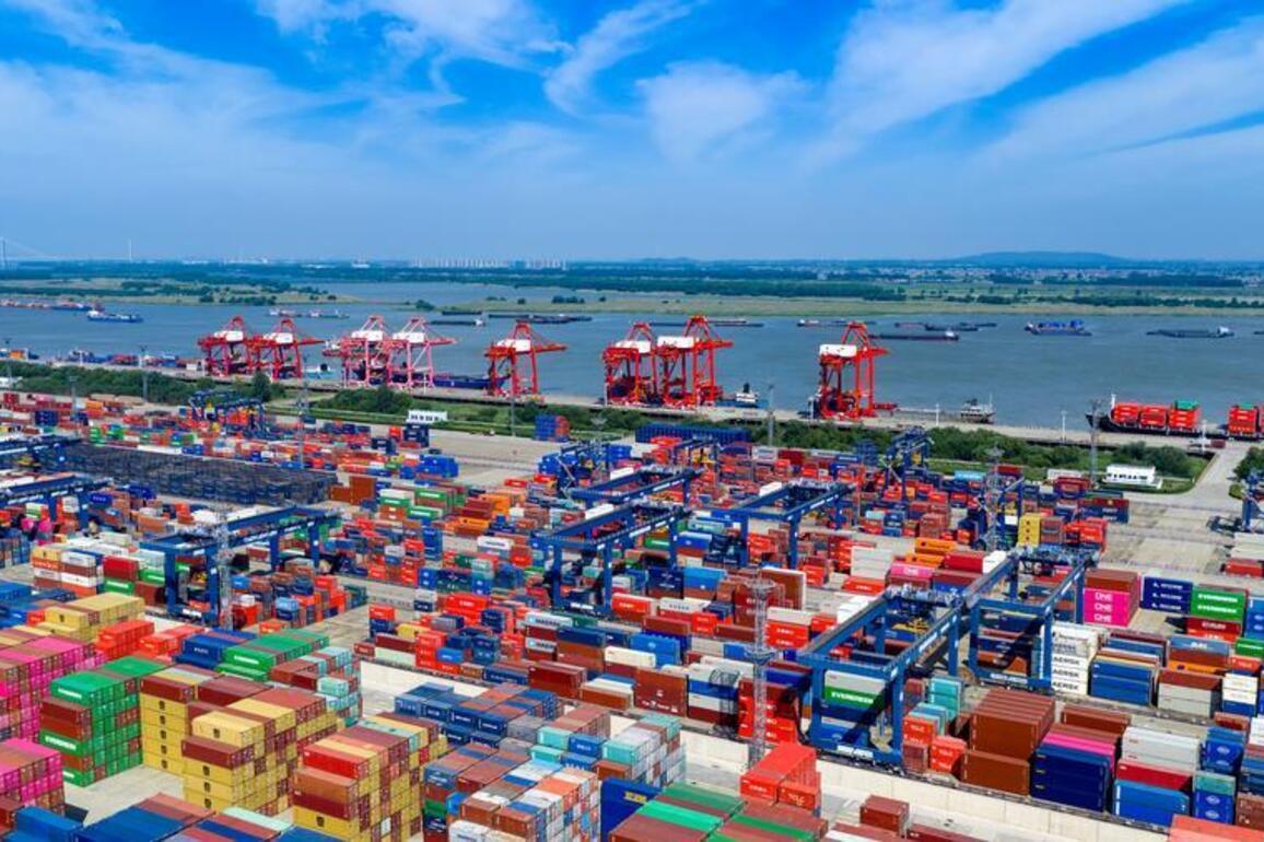 Column: Can the EU's China strategy be built on illusions?