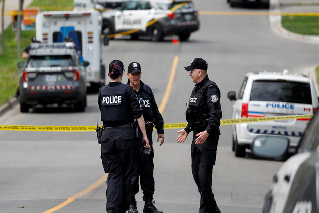 Canada: Toronto police arrest 10 at Christie Pits during anti-immigration rally, counter-protest