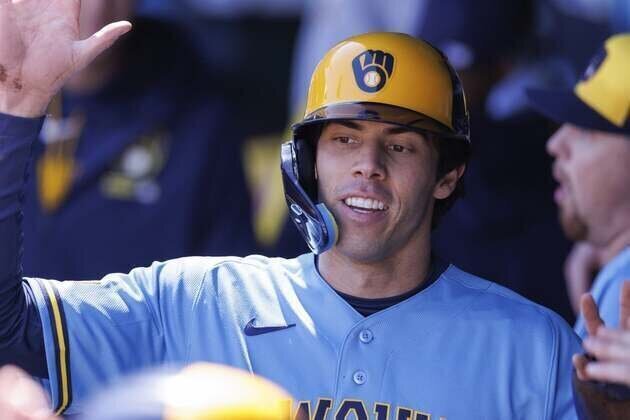 Soaring Brewers, struggling Red Sox to clash in Boston