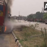 Truck catches fire on Patna-Delhi National Highway near Buxar