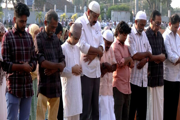 Kerala: Muslims offer prayers, celebrate Eid-ul-Fitr with devotion in Thiruvananthapuram