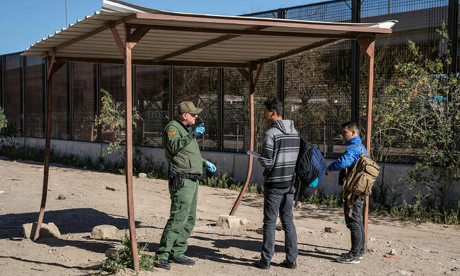 US judge blocks Trump's 'Remain in Mexico' asylum policy US judge blocks Trump's 'Remain in Mexico' asylum policy