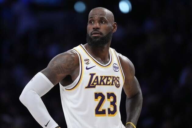 Report: Retirement an option on table for Lakers' LeBron James