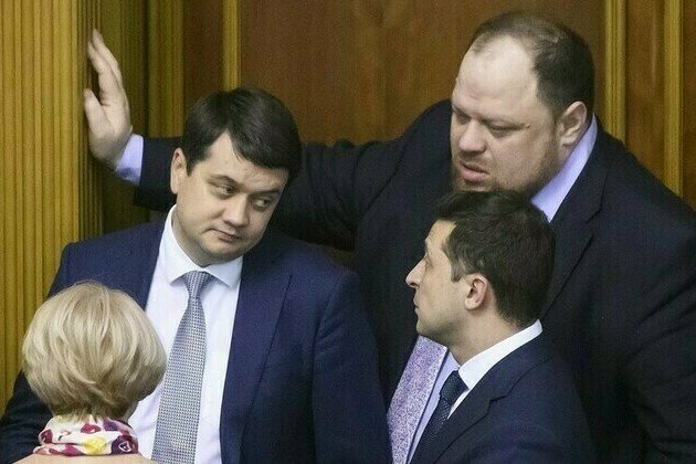 Zelensky would get 102% of vote in wartime election  ex-ally
