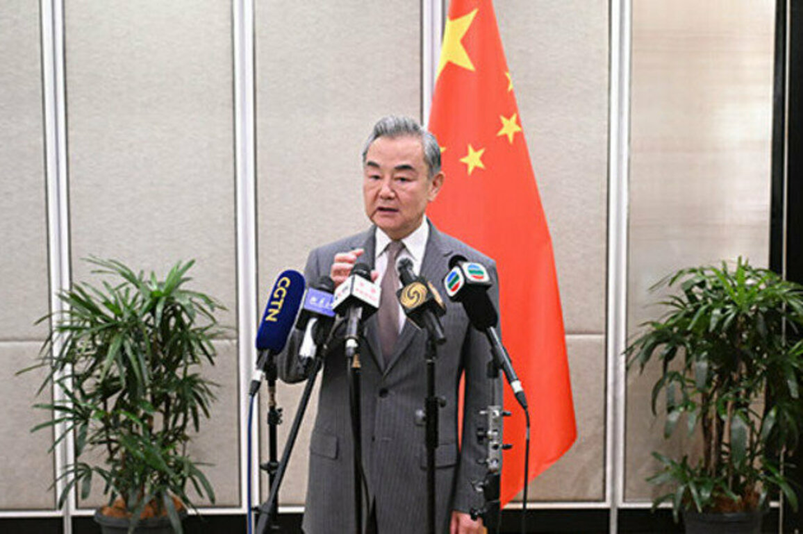 Wang Yi praises China-ASEAN ties, urges openness amid U.S. tariffs
