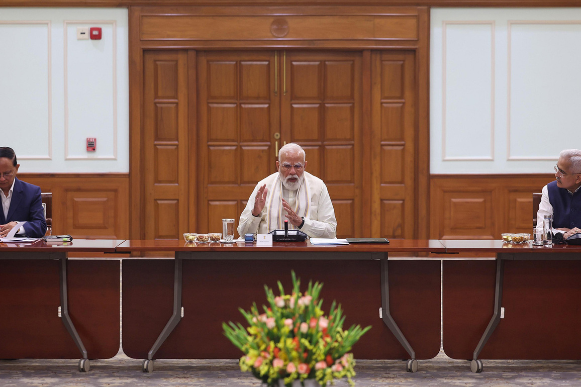 PM Modi holds meeting with Economic Advisory Council to boost India's growth amid global turmoil