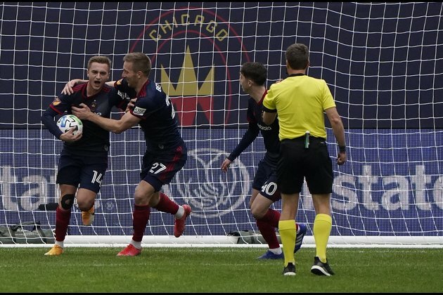 Fire, Red Bulls look to strengthen playoff positioning