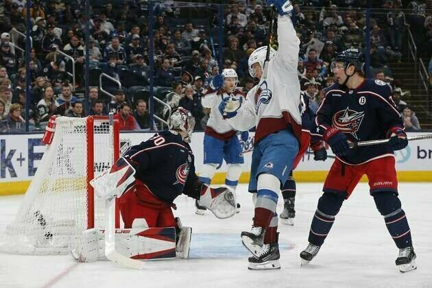 Avalanche score four straight to silence Blue Jackets