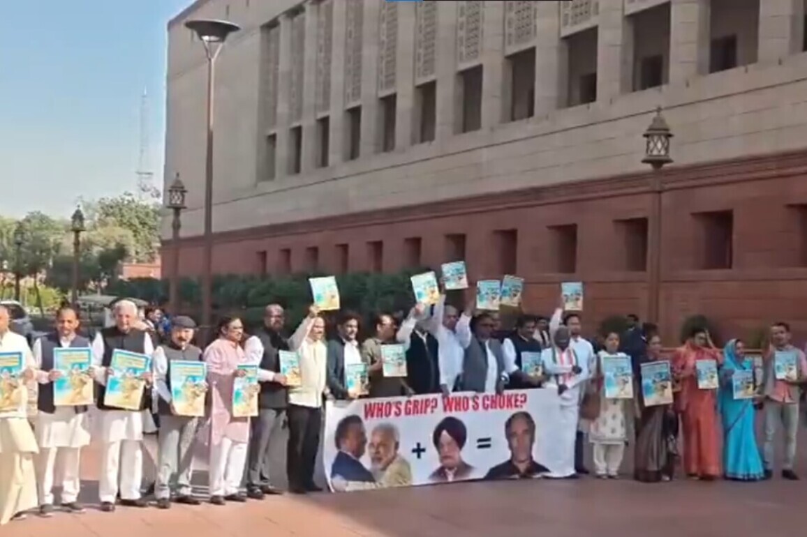 Opposition MPs demand Hardeep Puri's resignation over alleged links with Epstein