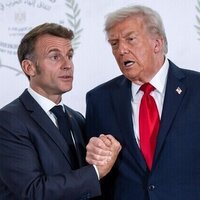 Trump discloses private message from Macron