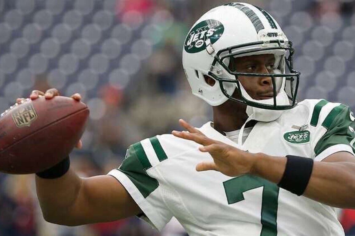 Jets QB Geno Smith: Aaron Glenn is a 'Special Coach'