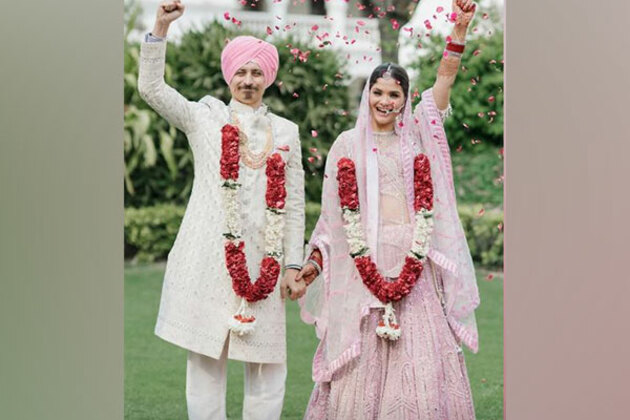 Amitabh Bachchan's co-star who played young Rani Mukerji in 'Black' gets married to Adam Oberoi