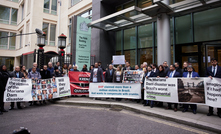 Victims of the Mariana disaster in Brazil protest in front of UK court.