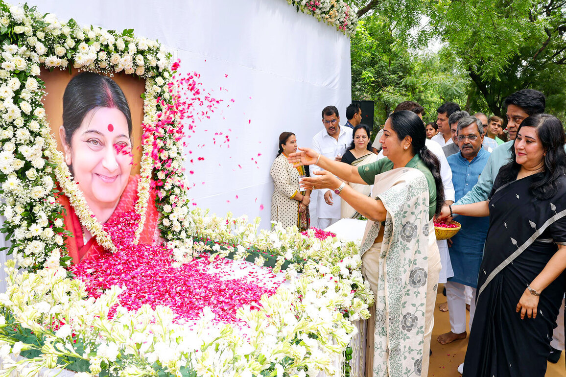 "Guardian of parliamentary dignitary, inspiration in humane diplomacy": Delhi CM Rekha Gupta remembers Sushma Swaraj on her 74th birth anniversary