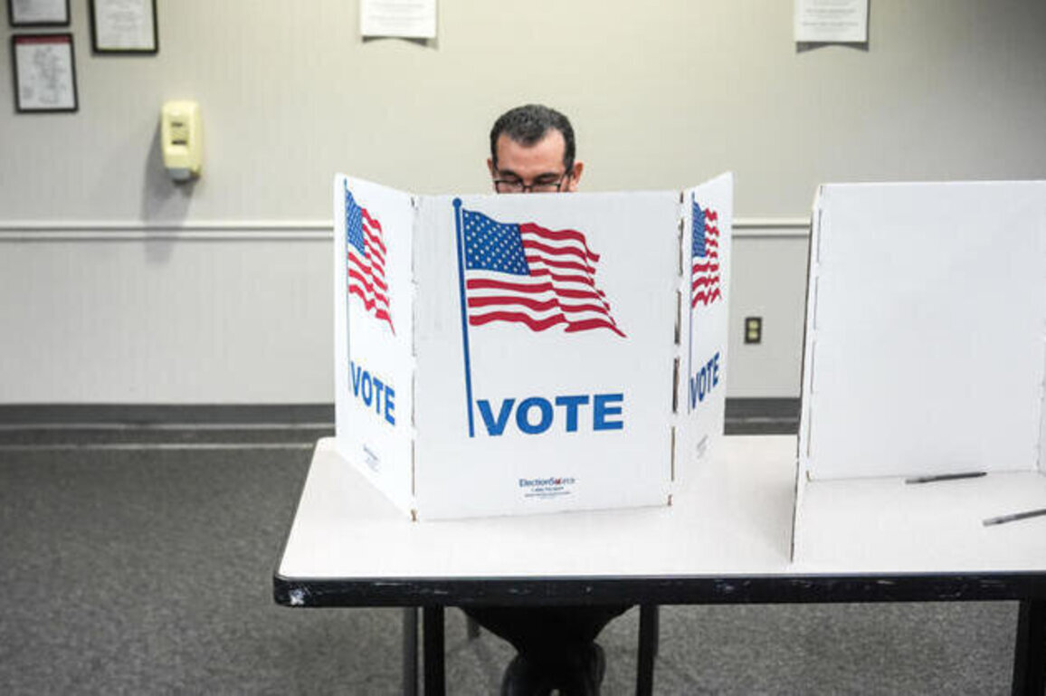 Virginia redistricting vote could boost Democrats in US midterms
