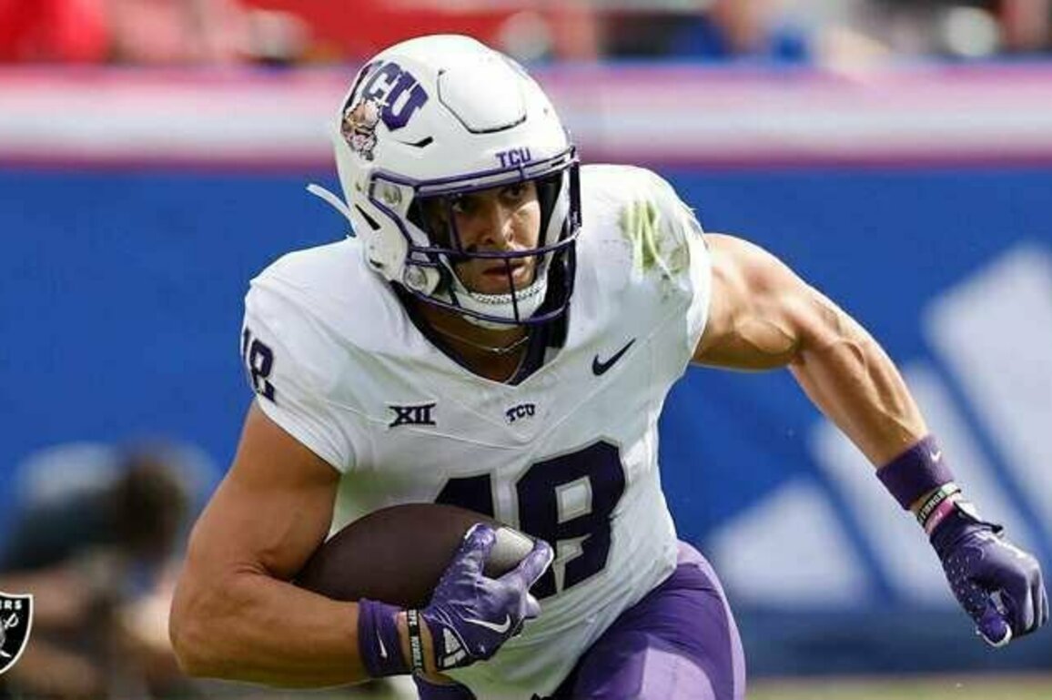 Player Profile: Get to know Raiders wide receiver Jack Bech