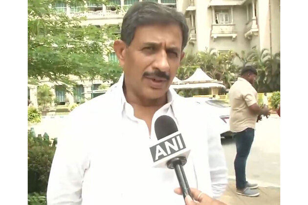"All national leaders, Congress CMs to attend DK Shivakumar's ceremony": HC Balakrishna