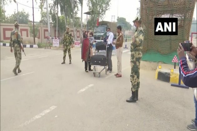 221 people stranded in Pakistan amid COVID lockdown return to India