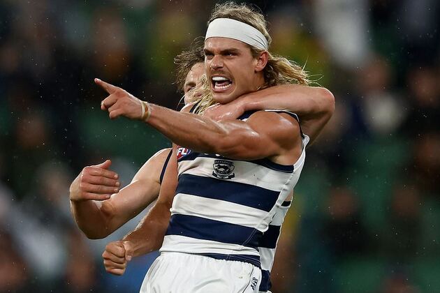 AFL boss takes cheeky dig at Bailey Smith and Tammy Hembrow relationship in front of Aussie PM