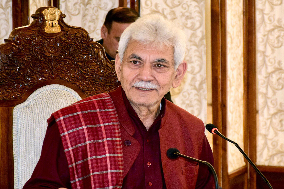 "J-K is proud of them": LG Manoj Sinha on Padma Awardees Brij Lal Bhat and Shafi Shauq
