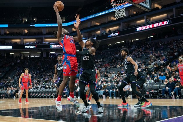 Pistons pull off stunning rally to beat Kings