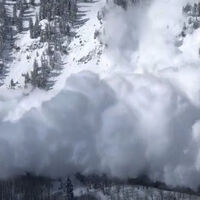 Avalanche in California claims 8 lives, 6 tourists rescued