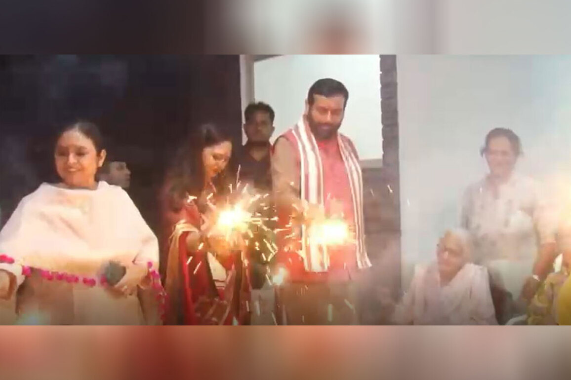 Haryana: CM Nayab Saini celebrates Deepotsav with elderly at the Old Age Home in Panchkula