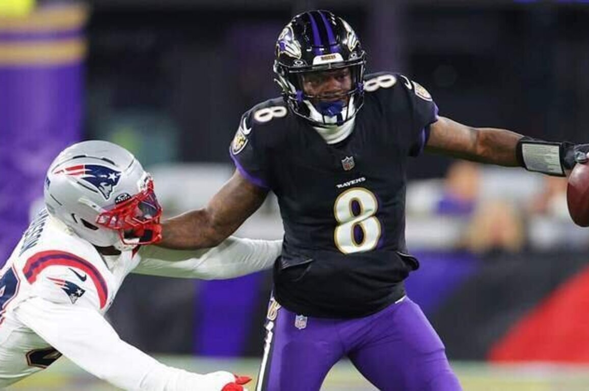 Lamar Jackson Suffers Back Injury, Ruled Out