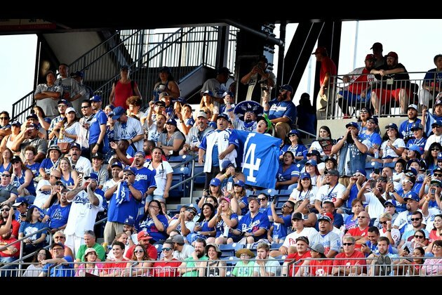 Dodgers fans to target Astros ... at Angels home opener
