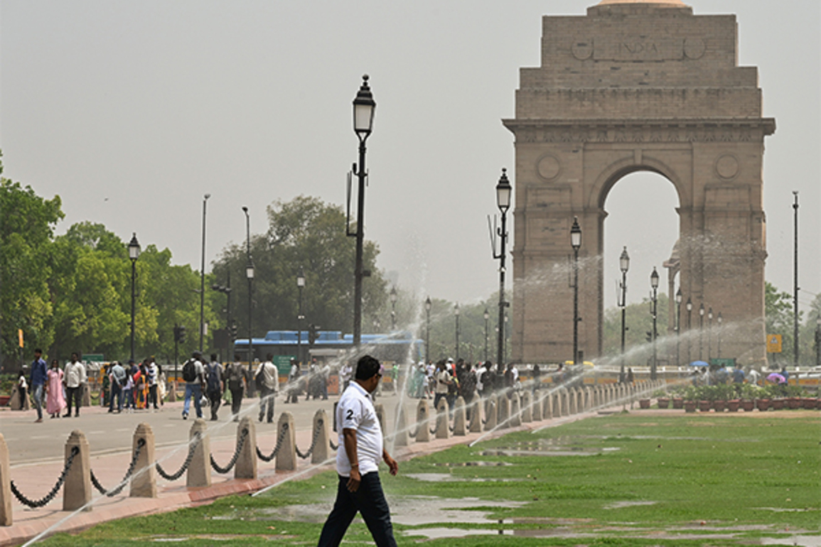 Delhi cabinet passes proposal to conduct cloud seeding to mitigate pollution