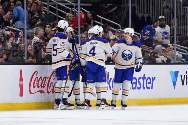 Sabres smash Bruins to take 3-1 lead back to Buffalo