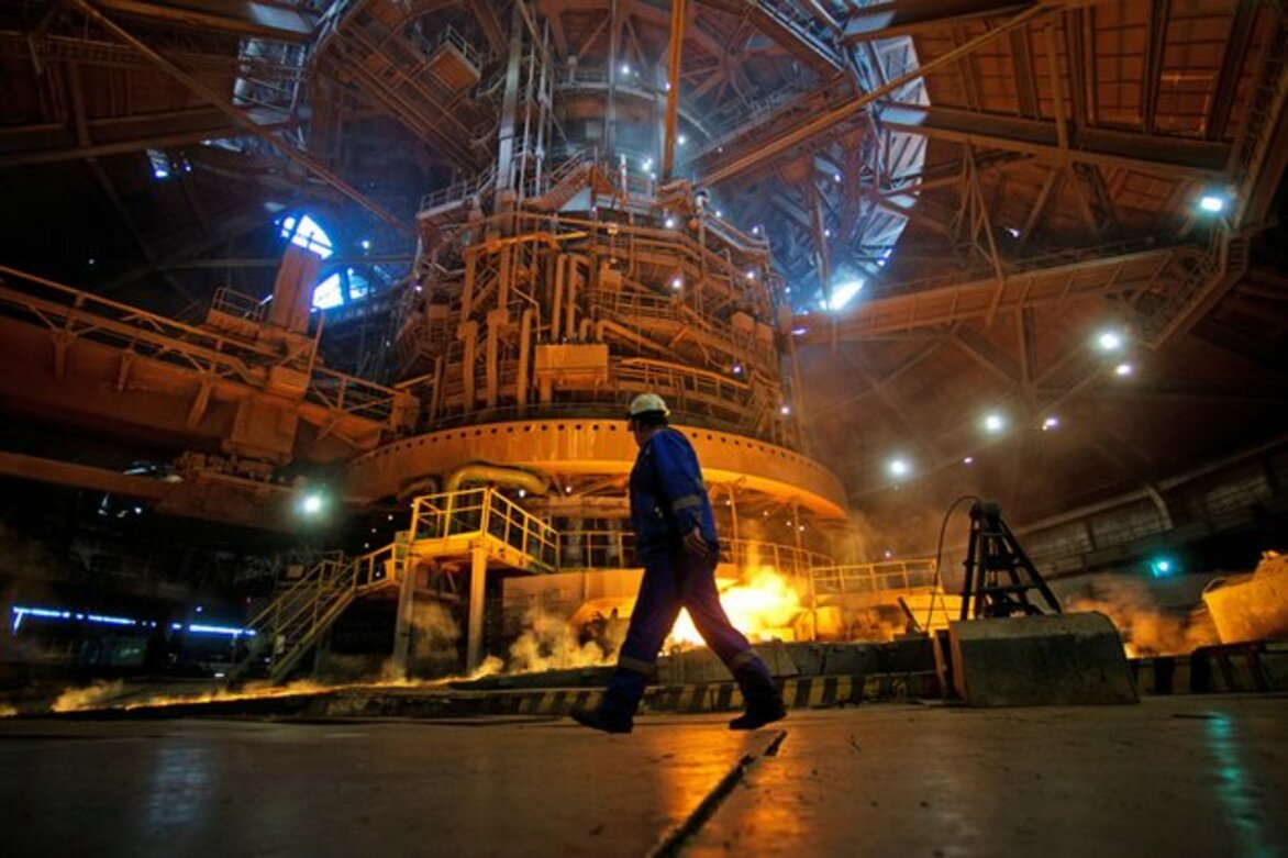 EU nation resumes imports of Russian iron and steel media