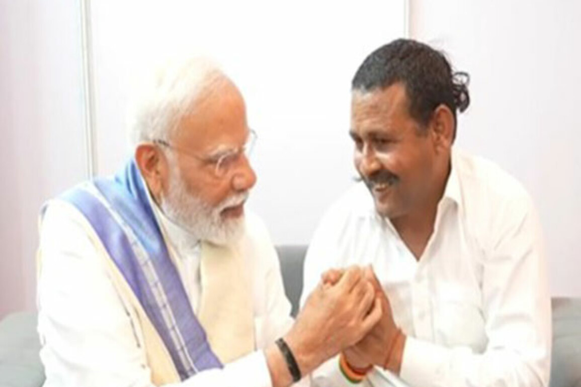 In Haryana, PM Narendra Modi meets man who vowed not to wear footwear till Modi becomes Prime Minister