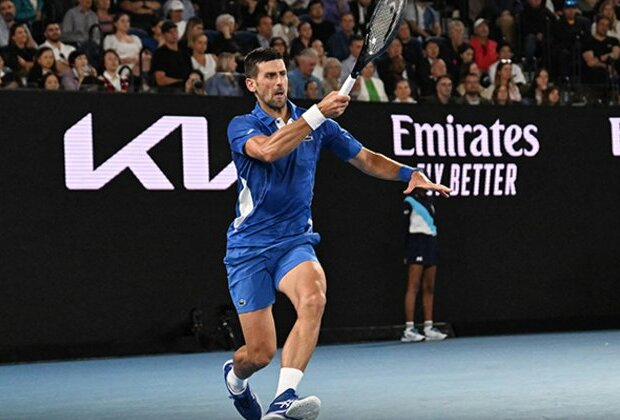 Australian Open: Novak Djokovic dazzles in Melbourne, storms past Etcheverry to seal fourth-round spot