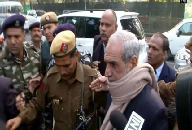 Former Congress MP Sajjan Kumar sentenced to life in case related to killing of father and son in 1984 riots