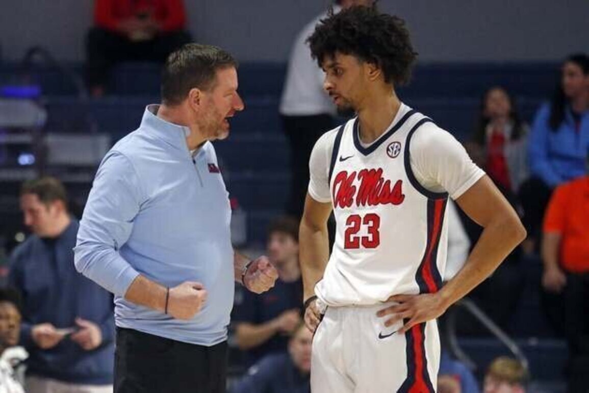 LSU halts 5-game skid, beats Ole Miss in double overtime