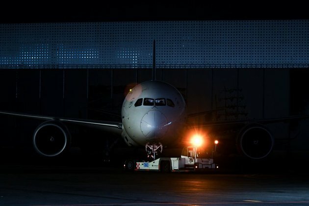 Shanghai airport sees over 9,400 outbound cargo flights in April, May