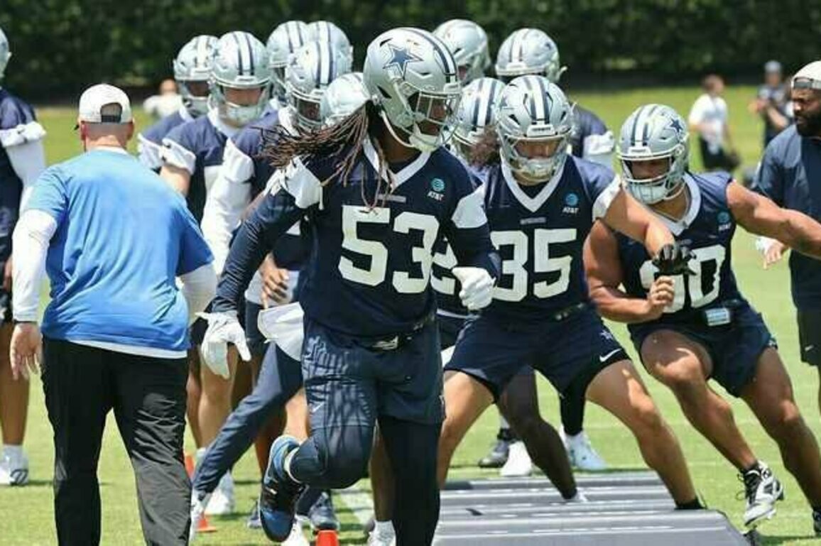 Updates: Cowboys sign DE James Houston