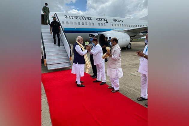 PM Modi arrives in Bengaluru to launch infrastructure projects worth over Rs 27,000 cr