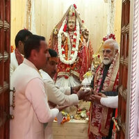 PM Modi offers prayers at winter seat of Ganga in Mukhwa