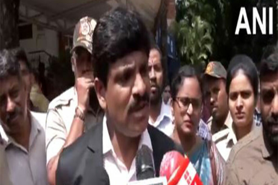"Will issue notice to KSCA, RCB and Police Commissioner": Bengaluru stampede investigating officer Jagadeesha
