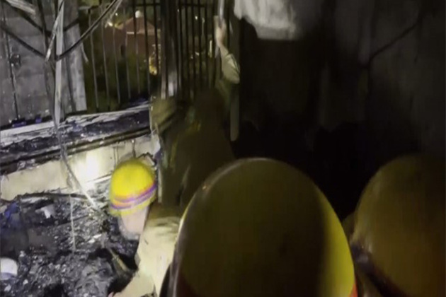 UP: Fire breaks out in Lucknow's Park View apartments